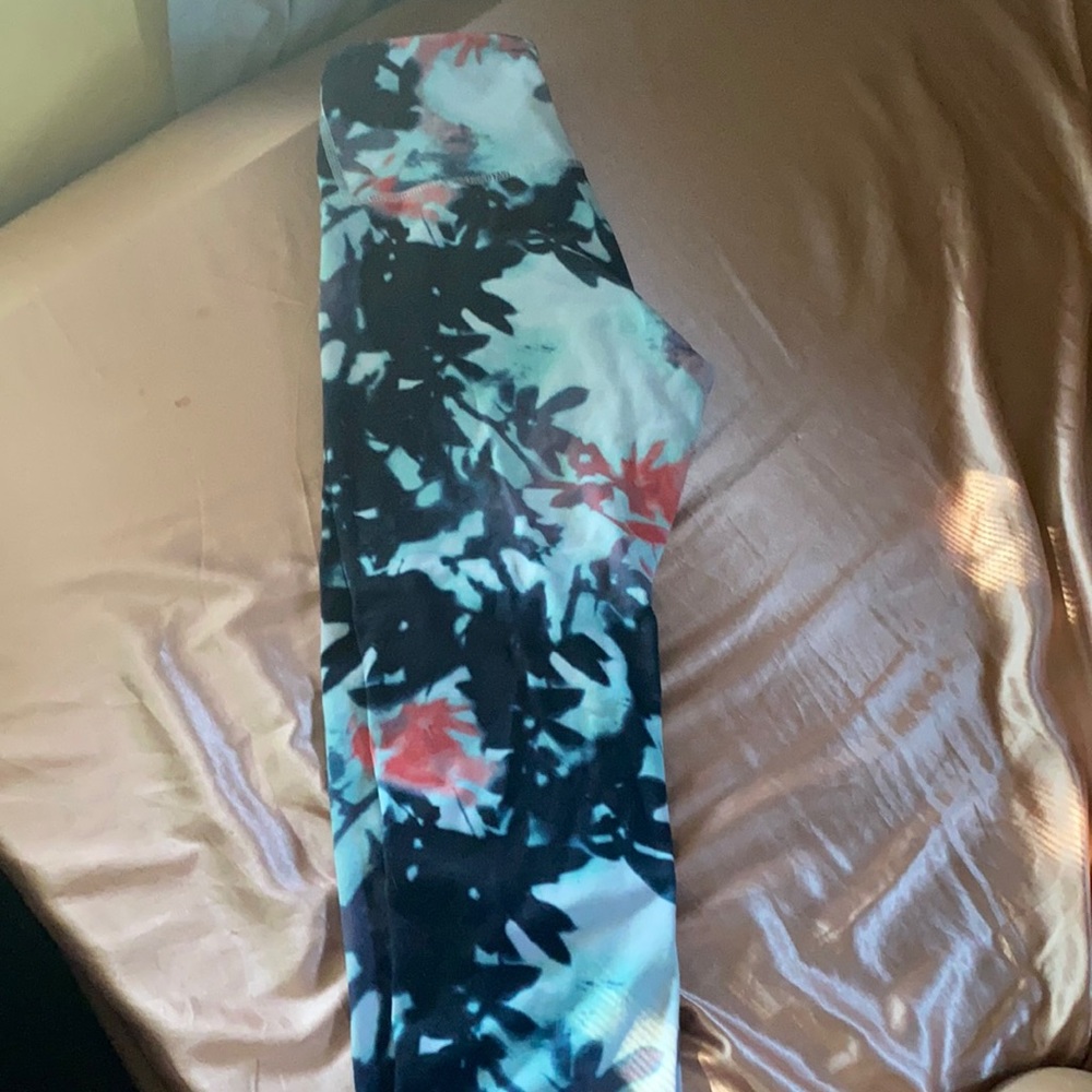 Athletic pants